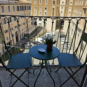 Boutique Della Croce Roma