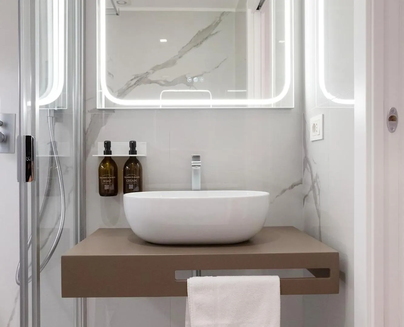 56 Orange Street Luxury Accommodation Rome 0*,