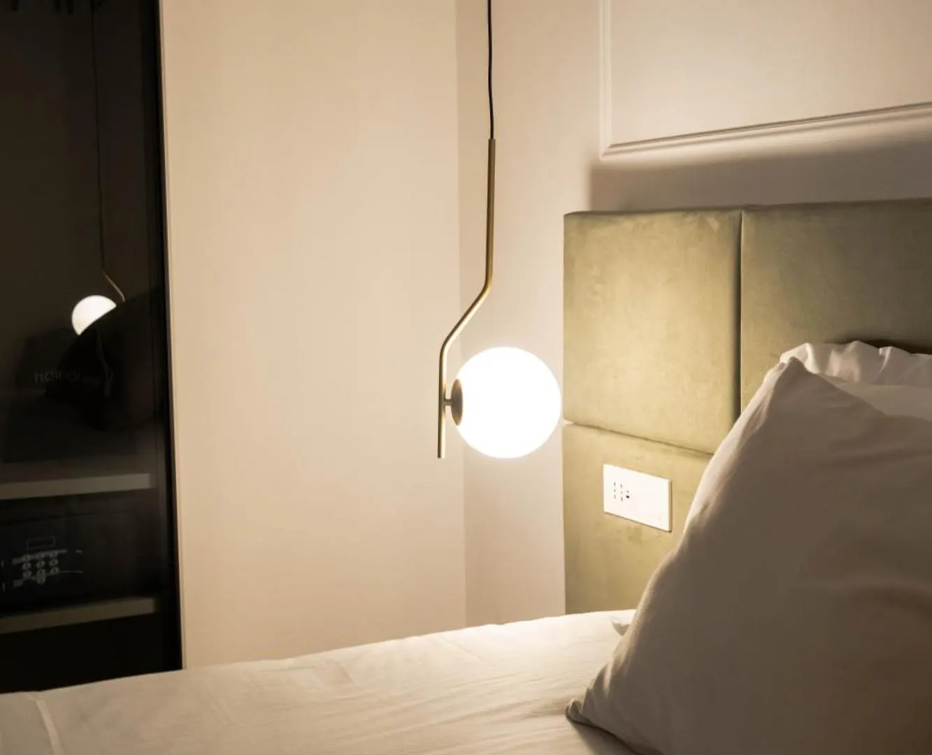 56 Orange Street Luxury Accommodation Rome