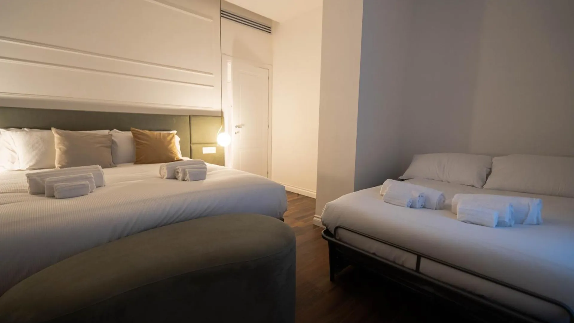 56 Orange Street Luxury Accommodation Rome