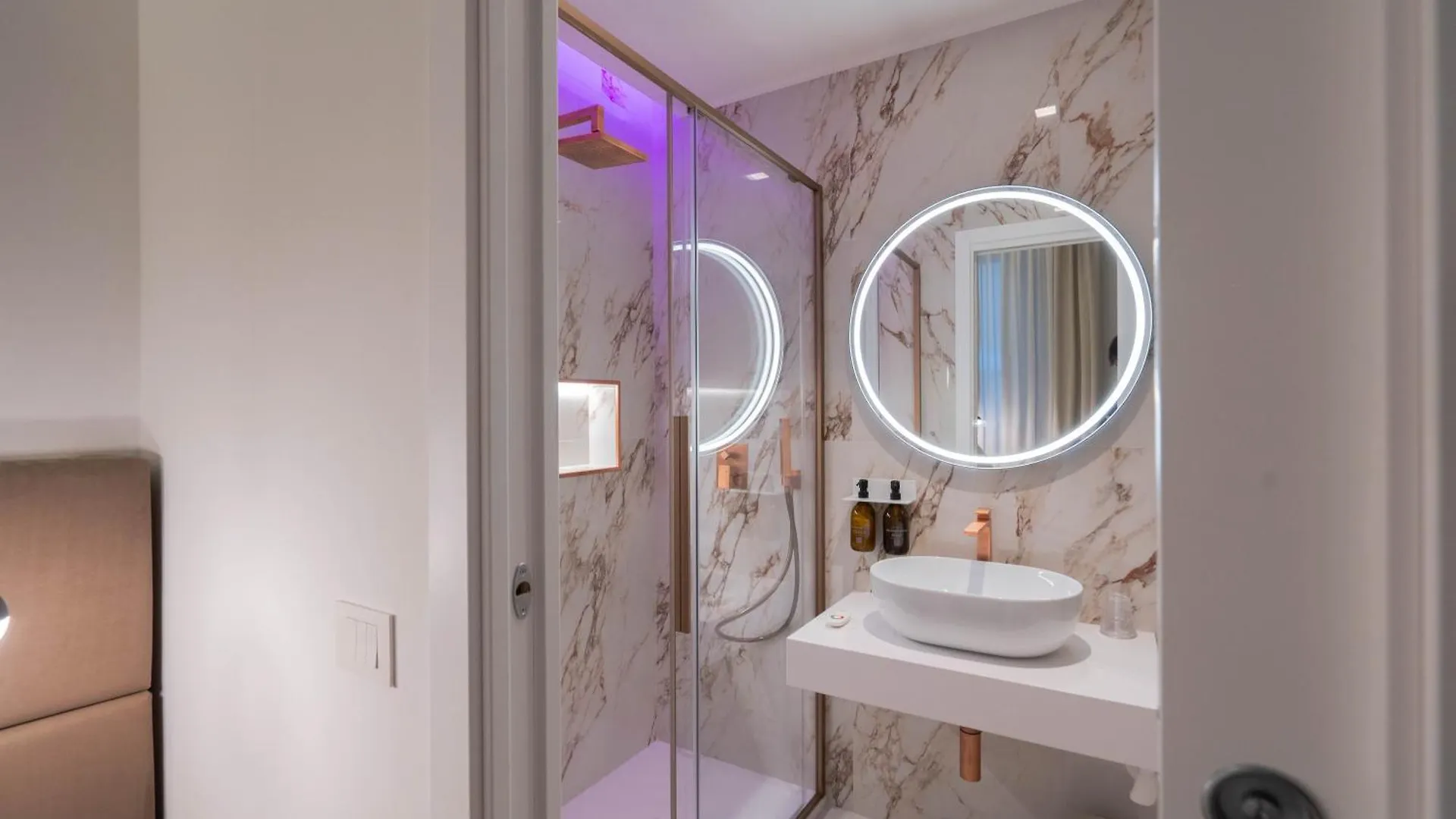 Guest house 56 Orange Street Luxury Accommodation Rome