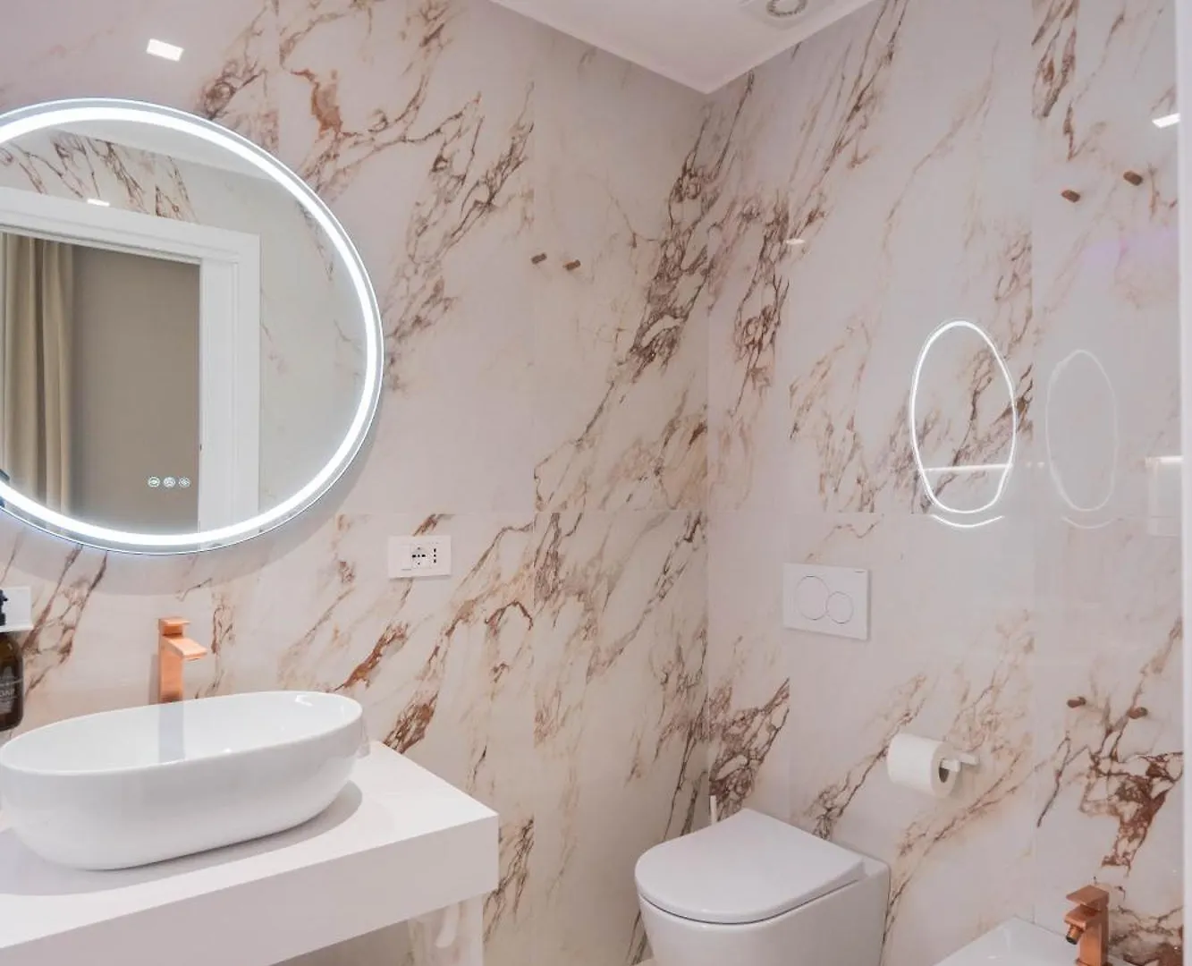 56 Orange Street Luxury Accommodation Rome Italy